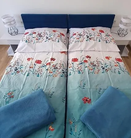 Goscinne Irena * Mieroszyno