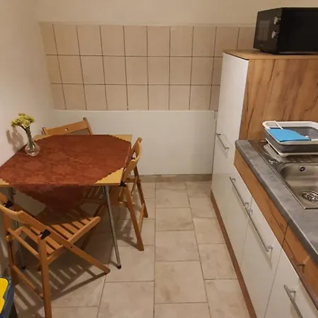 Goscinne Irena * Mieroszyno