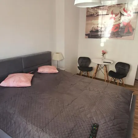 Goscinne Irena בית אירוח *