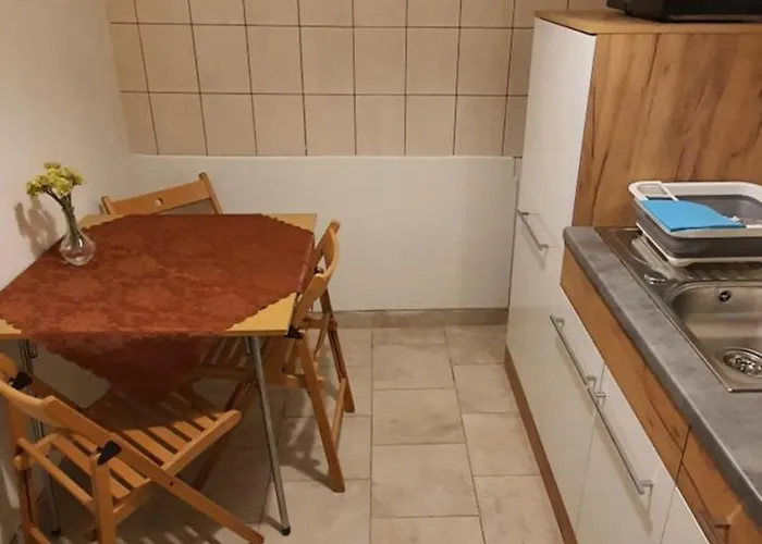 Goscinne Irena * Mieroszyno